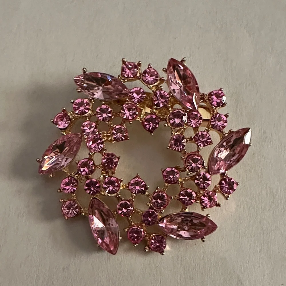 Sparkling Pink Gemstone Brooch - Picture 1 of 5